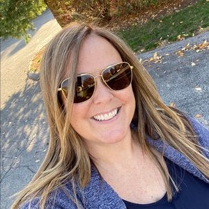 Meet your Posher, Renee